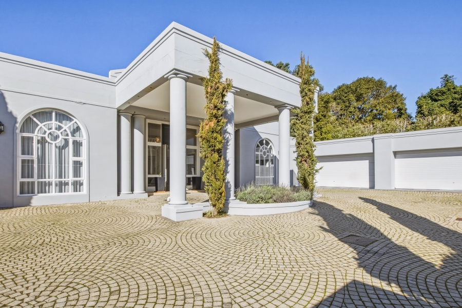 9 Bedroom Property for Sale in Constantia Western Cape